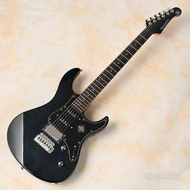 YAMAHA Pacifica 612VII FM