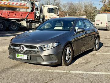 MERCEDES-BENZ A 180 Business