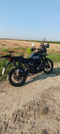Royal Enfield Himalayan 411  accessoriata 