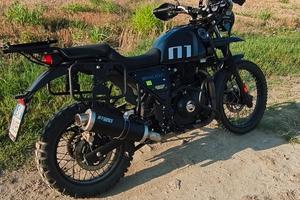 Royal Enfield Himalayan 411  accessoriata 