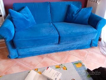 Divano letto matrimoniale in velluto azzurro