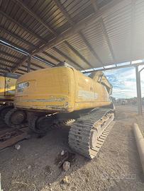 Escavatore cat  New Holland 385