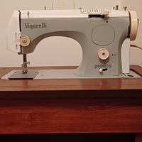 Macchina da cucire Vigorelli con mobiletto