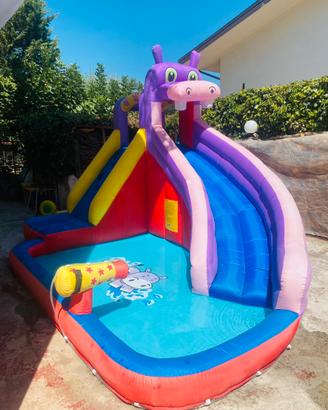 Gonfiabile “ippopotamo” e piscina