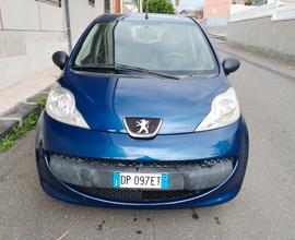 Peugeot 107 1.0 68CV 5p. Sweet Years 2Tronic
