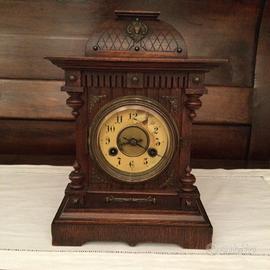 Orologio da camino antico