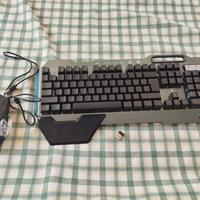 Set tastiera e mouse wireless rgb