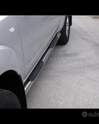 Nissan Navara D40 Pedane tubolari o piane inox