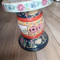 Sgabello in ceramica 