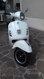 Vespa 300 gts
