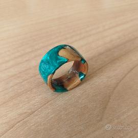 ANELLI IN LEGNO E RESINA