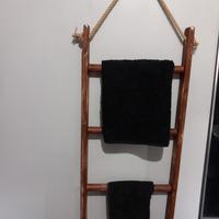 Scaletta in legno porta asciugamani
