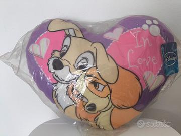 cuscino Disney a forma di cuore
