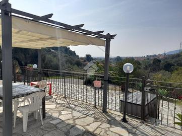 CASA INDIPENDENTE A SAN BARTOLOMEO AL MARE