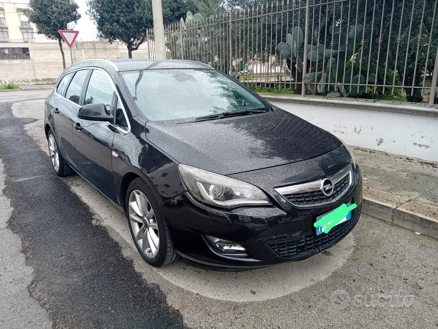 opel astra 1.7 tdi 110cv exlusive 2012 - Auto In vendita a Barletta ...