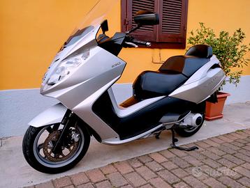 satelis 250 solo 18000 km perfetto