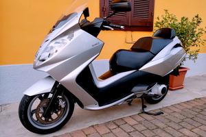 satelis 250 solo 18000 km perfetto