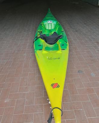 Canoa Rainbow usata