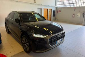 AUDI Q8 SEMINUOVA NO SUPERBOLLO