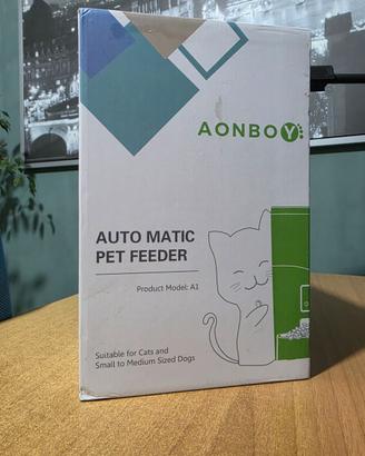 Distributore automatico crocchette