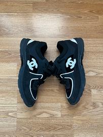 Chanel runners