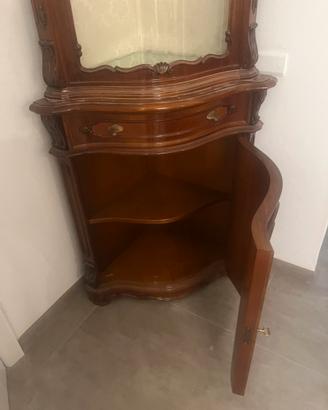 Vetrina angolare classica