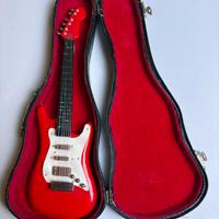 Mini Chitarra Elettrica Rossa con Custodia Rigida