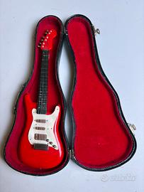 Mini Chitarra Elettrica Rossa con Custodia Rigida