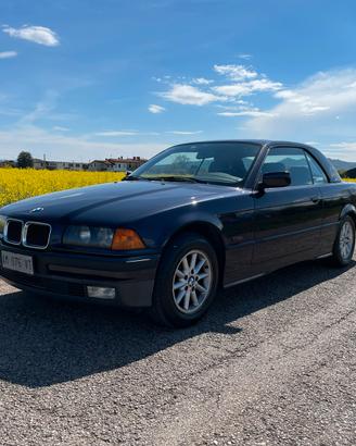 BMW 320i Cabrio