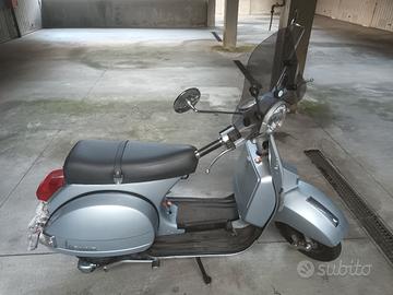 vespa px my  151 con accessori 