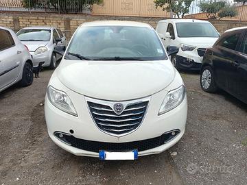 Lancia Ypsilon 1.3 MJT 16V 95 CV 5 porte S&S Silve
