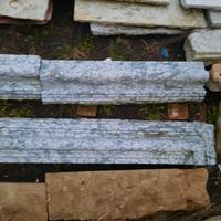 Cornice camino in pietra scolpita – completa