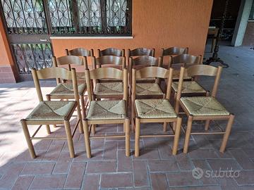 Lotto 12 sedie rustiche in legno e paglia 