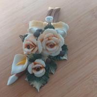 bouquet di fiori in porcellana
