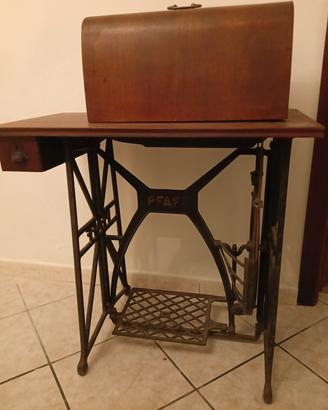 macchina da cucire d'epoca 