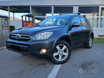 Toyota Rav4 4x4 gancio traino