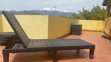 Sedie sdraio pieghevoli (2 disponibili)