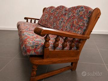 Divano + 2 poltrone vintage con struttura in legno