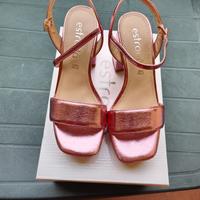 Sandalo con zeppa e plateo colore rosa 