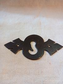 Bocchetta da portone antica.