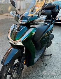 Honda SH 125 vetro anno 2024