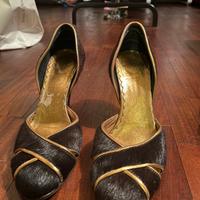 Scarpa con tacco