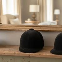 Coppia Cappelli Equitazione Vintage Christy's Lond