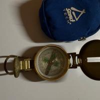 Bussola vintage Scout per escursioni