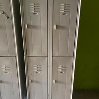 Armadietto quattro posti