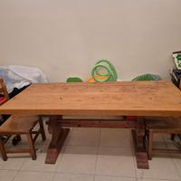 Tavolo legno massello con 6 sedie 