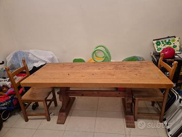 Tavolo legno massello con 6 sedie 