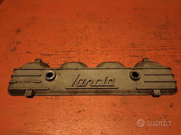 Lancia coperchio punterie