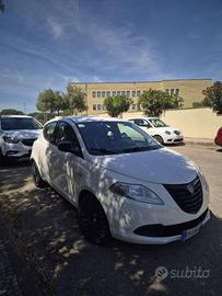 Lancia Ypsilon 1.3 95cv