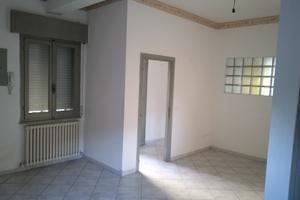 Bibbiano - casa terra-tetto in centro